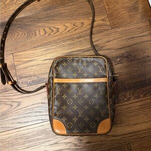 Louis Vuitton Monogram Danube MM